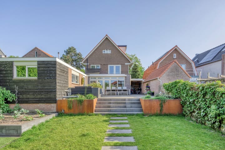 Foto 47 van Stationsweg 22