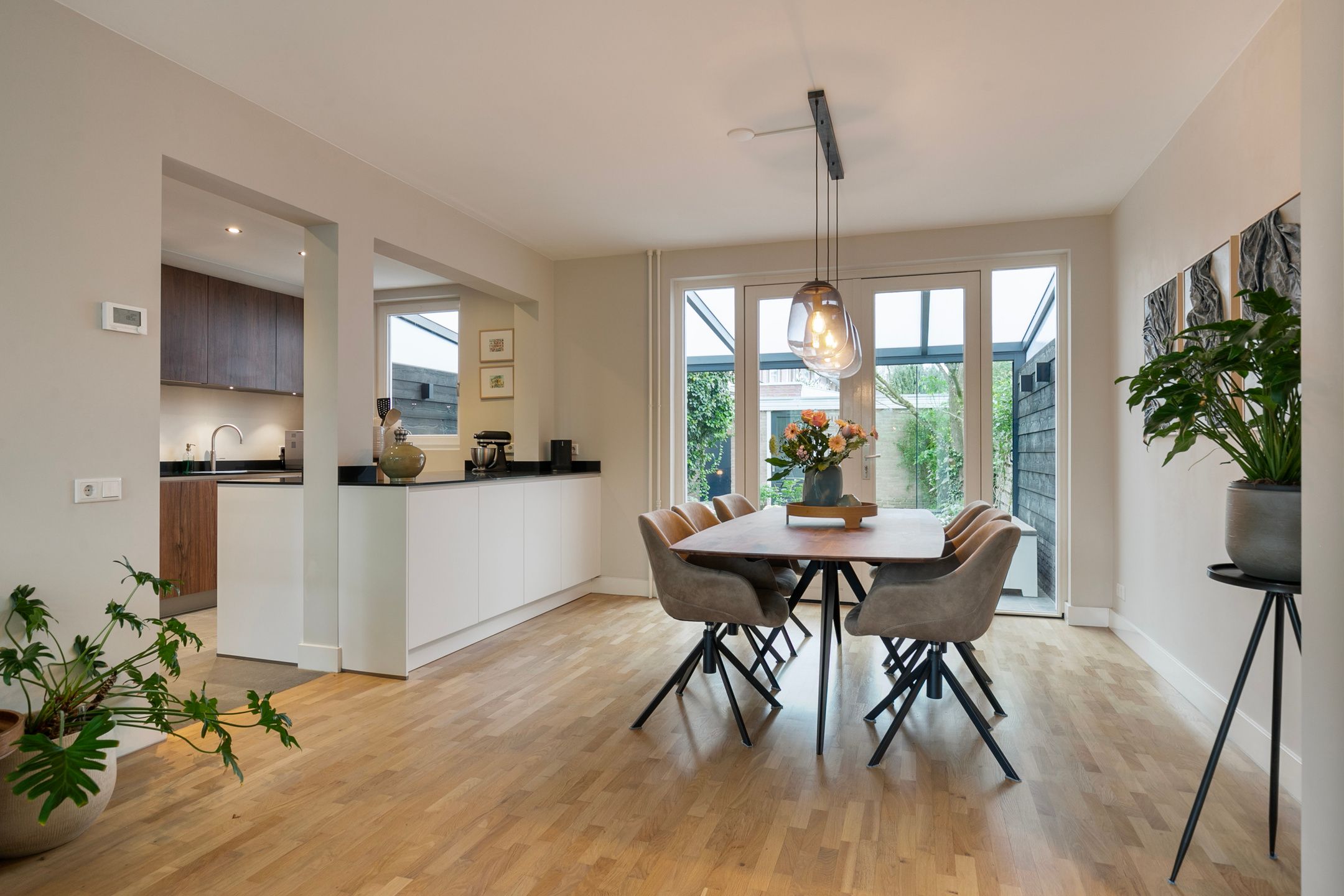 Foto 12 van Thomaslaan 50