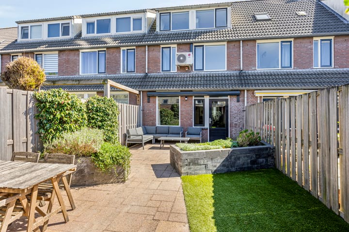 Foto 24 van Indira Gandhisingel 13