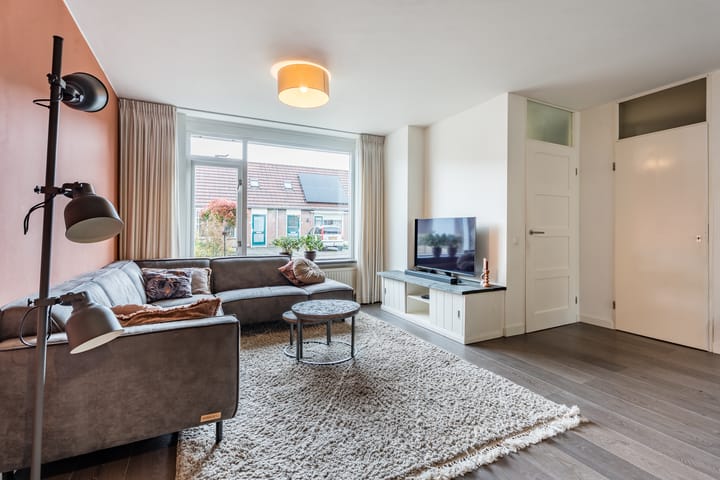 Foto 8 van Mophosostraat 11