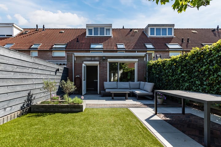 Foto 28 van Mophosostraat 11