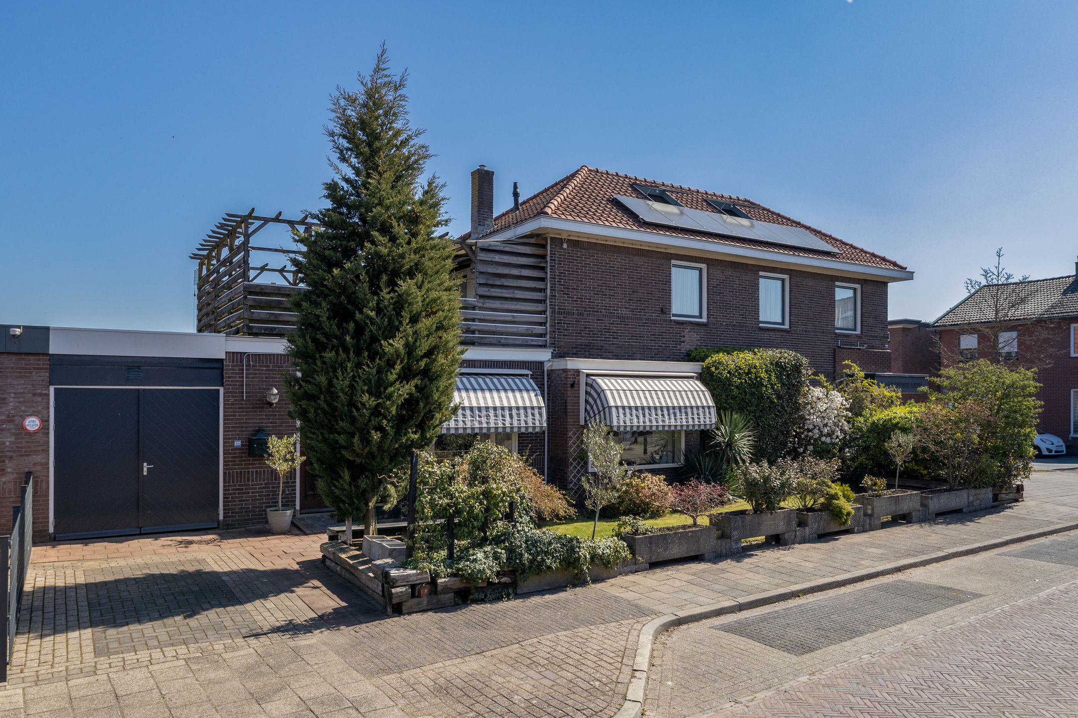 Foto 6 van Rietstraat 235