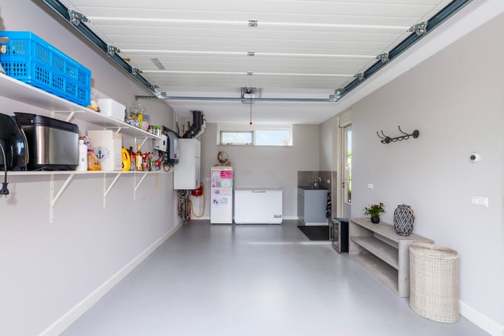 Photo 60 of Oosteinde 37-A