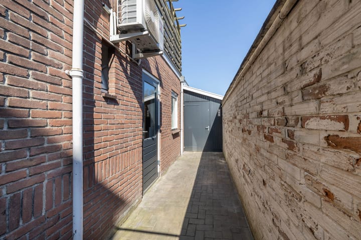 Foto 16 van Rietstraat 235