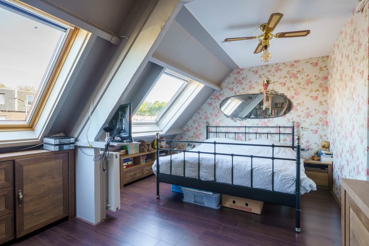 Foto 13 van Bredaweg 58