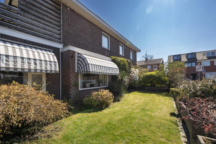 Foto 31 van Rietstraat 235