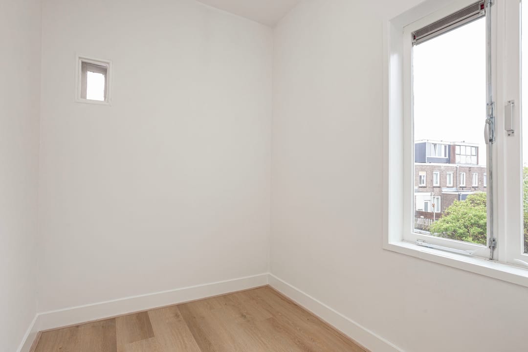 Foto 11 van Minahassastraat 27-B