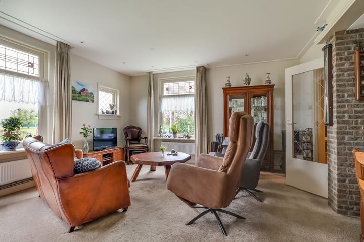 Foto 10 van Westeinderweg 11