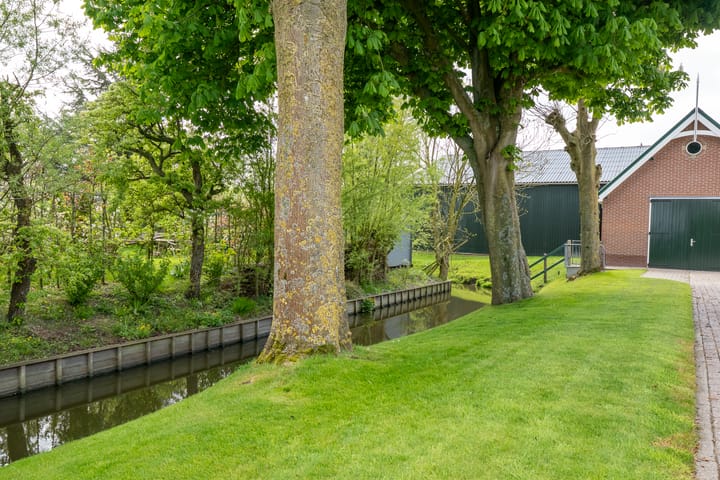 Foto 47 van Westeinderweg 11