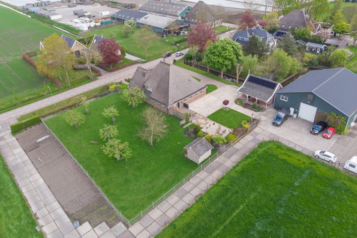 Foto 50 van Westeinderweg 11