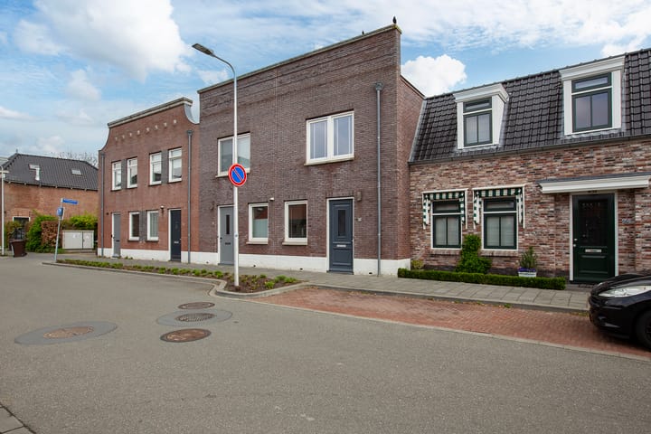 Photo 1 of Molenstraat 22