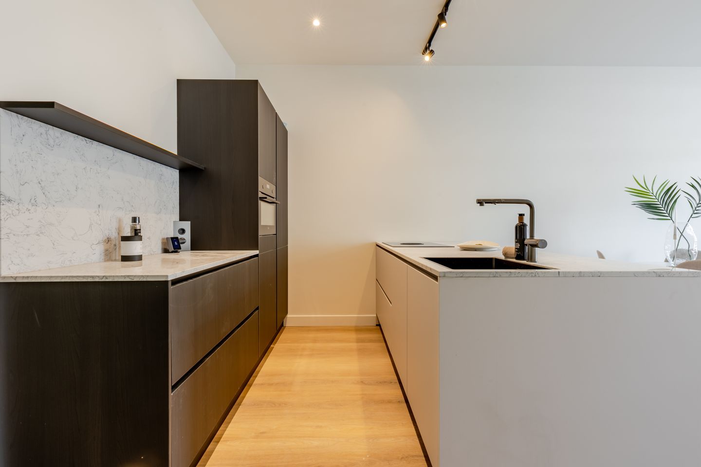 Foto 10 van 's-Gravendijkwal 24-A