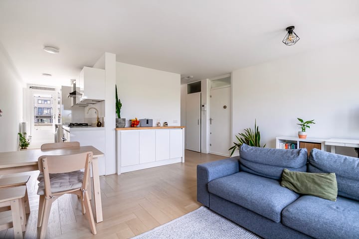 Photo 14 of Haarlemmerweg 485-H