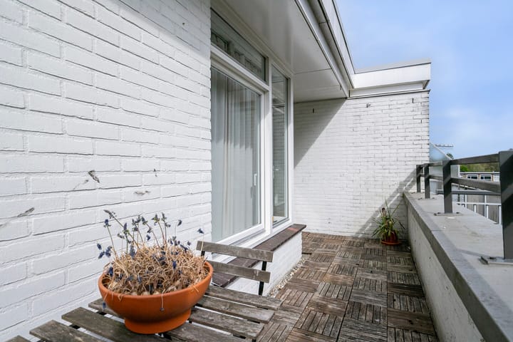 Photo 24 of Haarlemmerweg 485-H