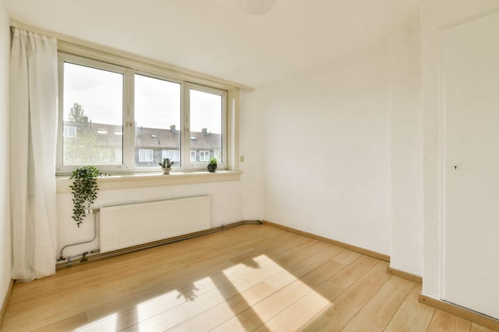 Foto 29 van Meteorenweg 205