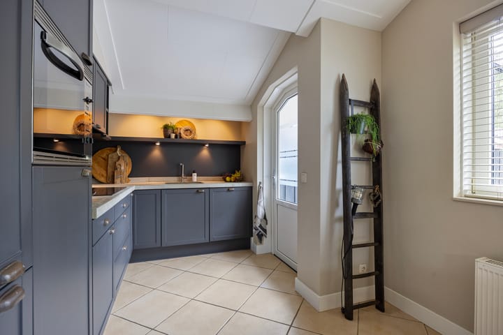 Photo 12 of Nieuwe Prinsenweg 5-1