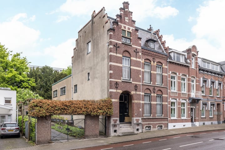 Valkenburgerweg 22, Heerlen