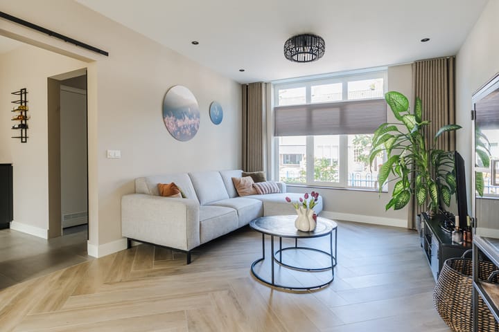 Foto 9 van Den Haas 14