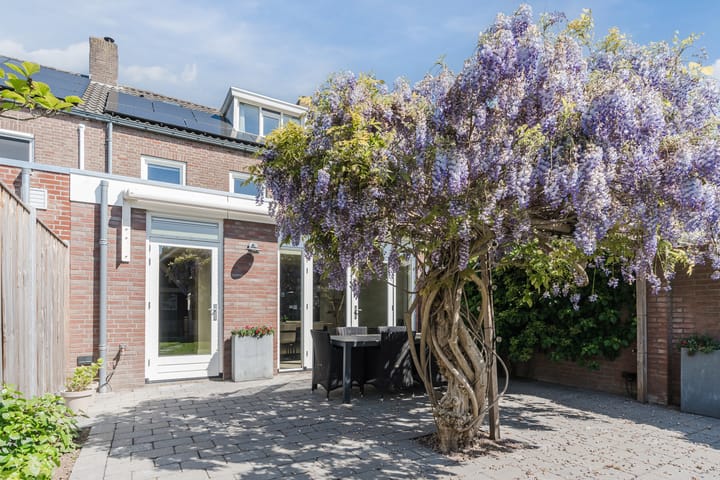 Foto 39 van Den Haas 14