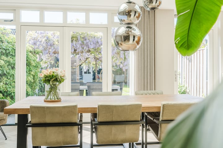 Foto 43 van Den Haas 14