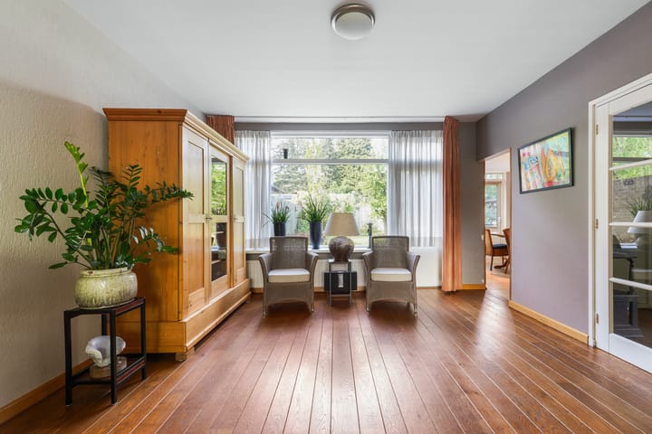 Foto 13 van Woeringenlaan 47