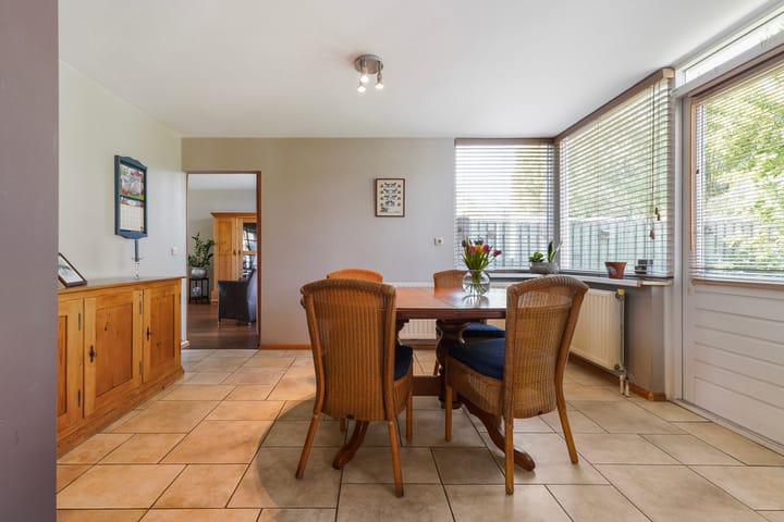 Foto 14 van Woeringenlaan 47