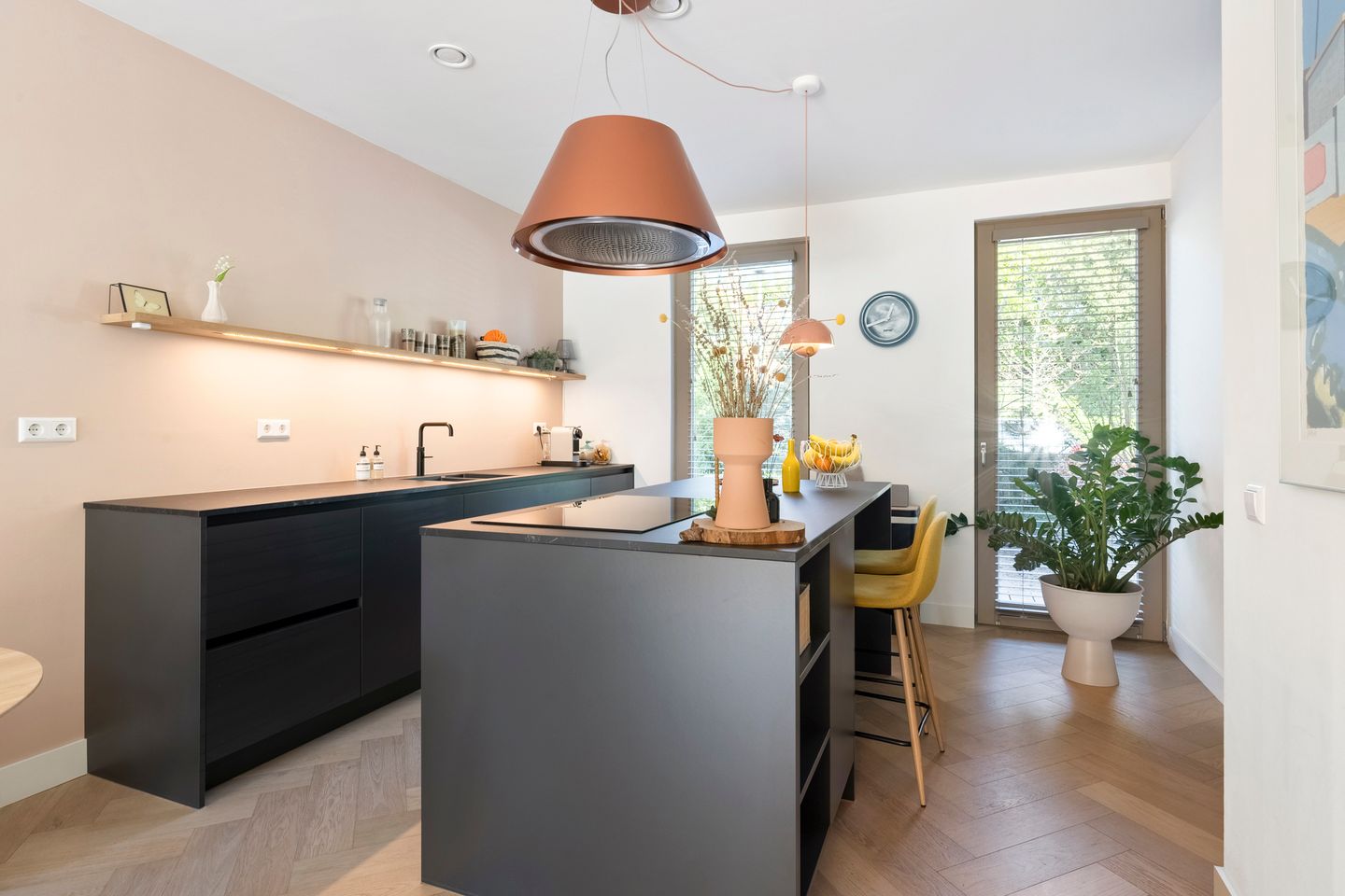 Foto 14 van Pieter Weijstraat 3