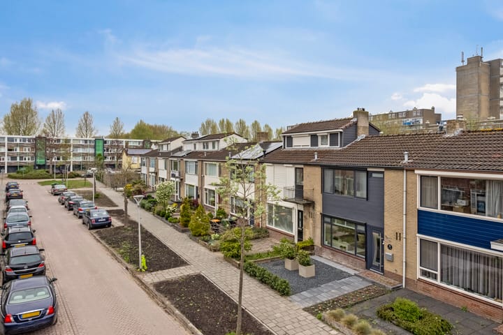 Foto 8 van de Bruynstraat 18