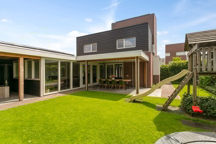 Foto 2 van Baansteen 38