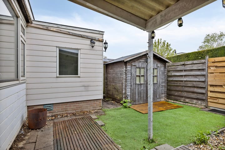 Foto 14 van Esdoornstraat 51