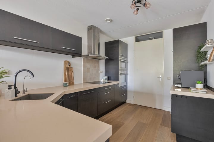 Foto 13 van Johan Hofmanstraat 319