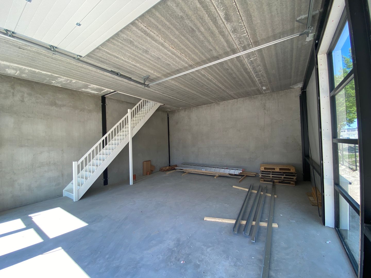 View photo 4 of Chroomstraat 8