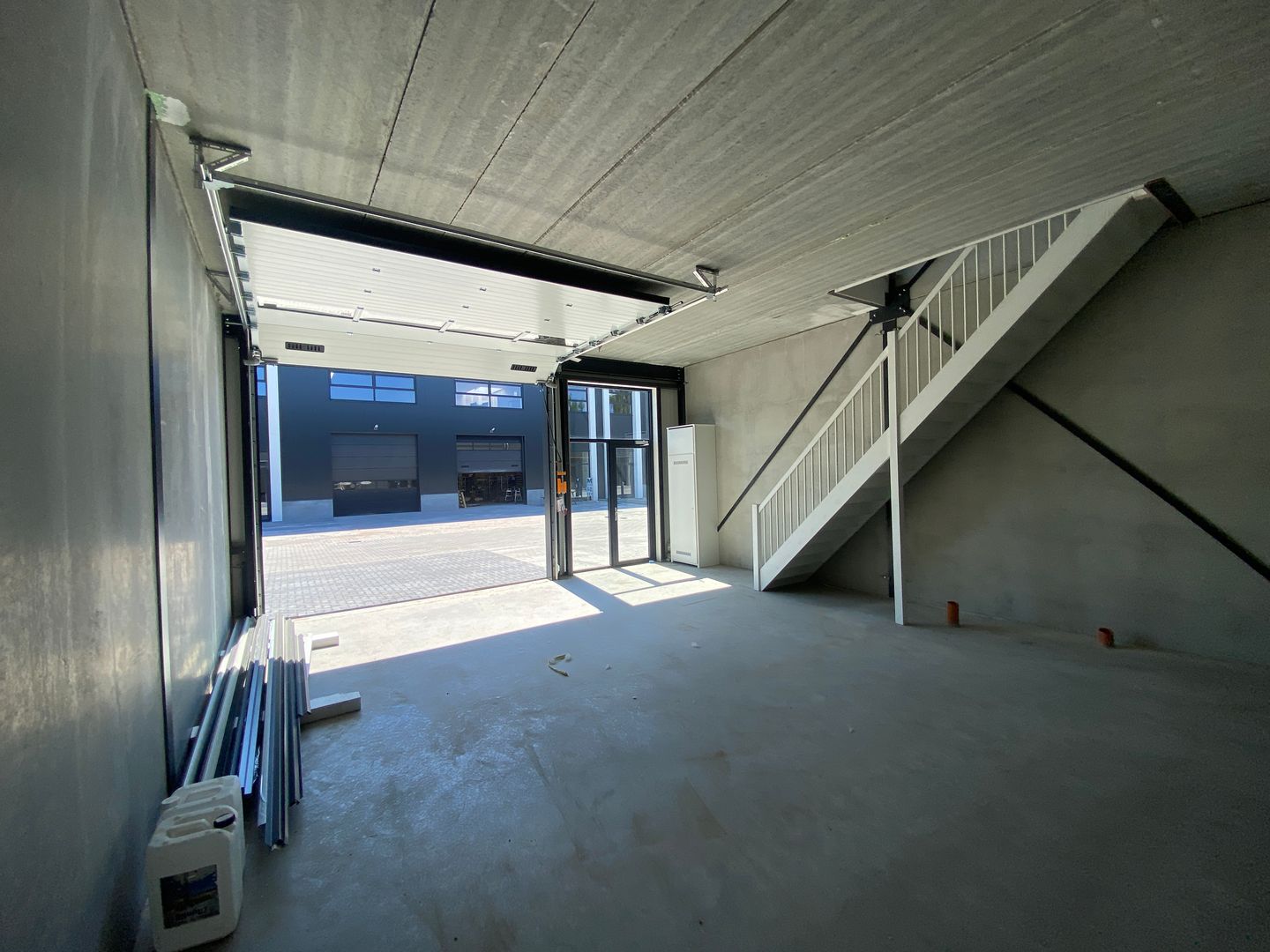 View photo 4 of Chroomstraat 8