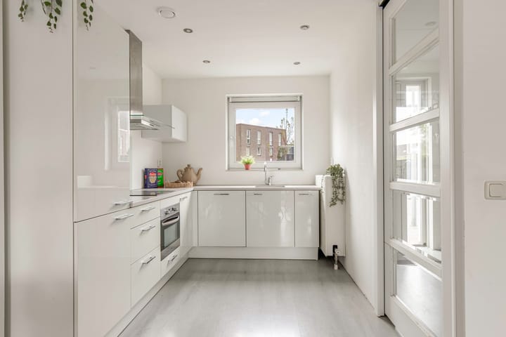 Foto 11 van Balderstraat 18