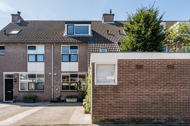 Photo 2 of Johan Wagenaarlaan 17