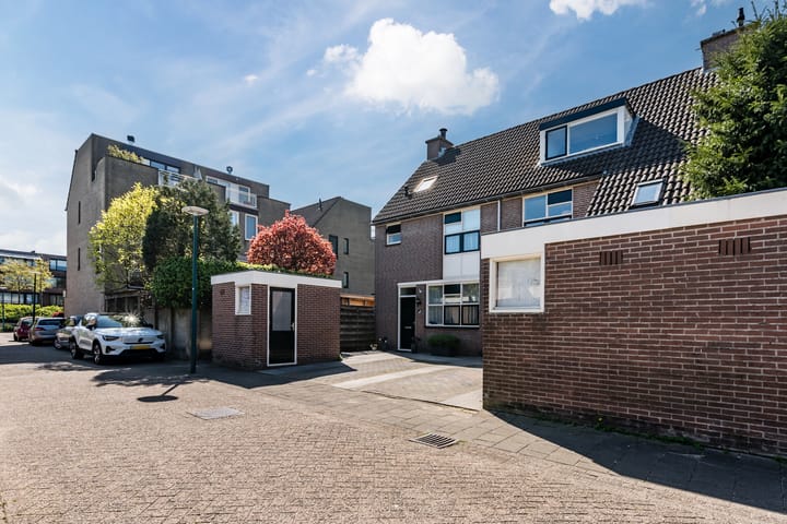 Photo 3 of Johan Wagenaarlaan 17