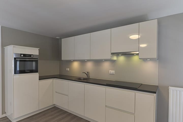 Photo 13 of Laurierstraat 1-A