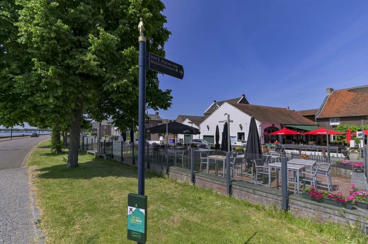 Photo 34 of Laurierstraat 1-A