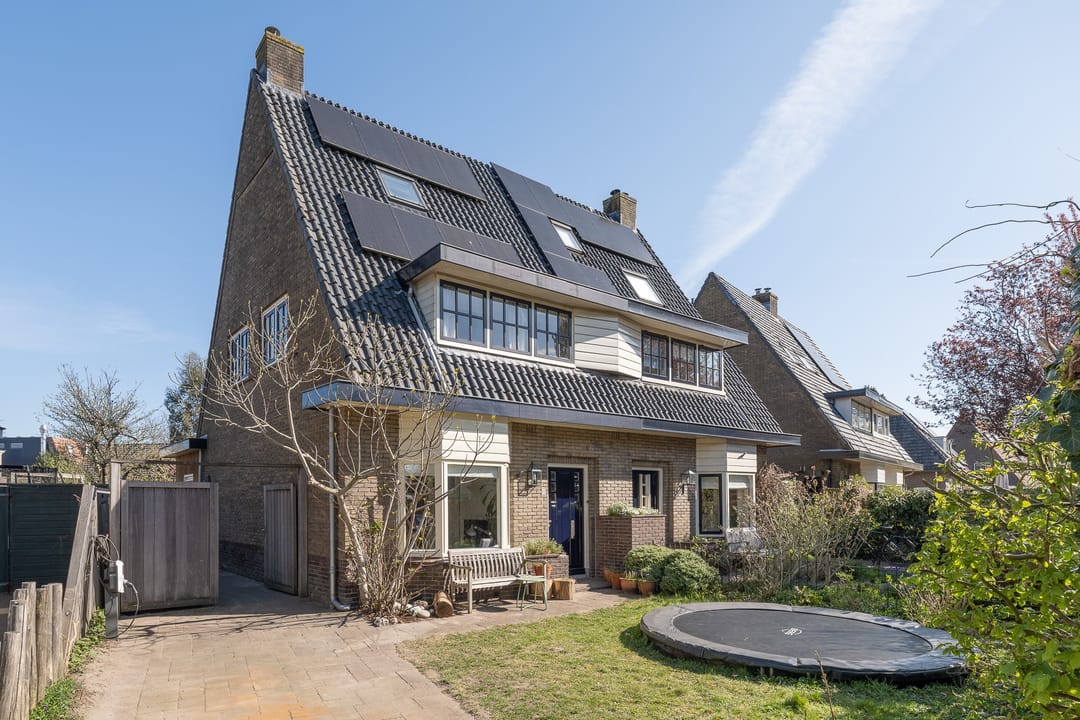 Photo 1 of Nassaulaan 18