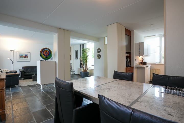 Foto 9 van van Mulkenplein 22