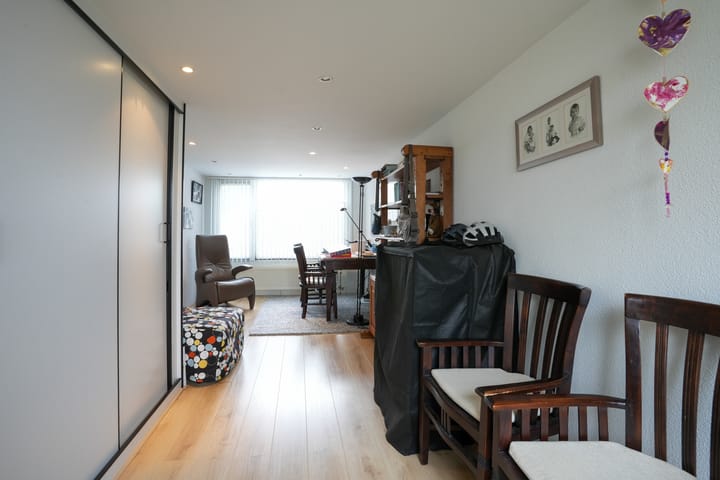 Foto 16 van van Mulkenplein 22