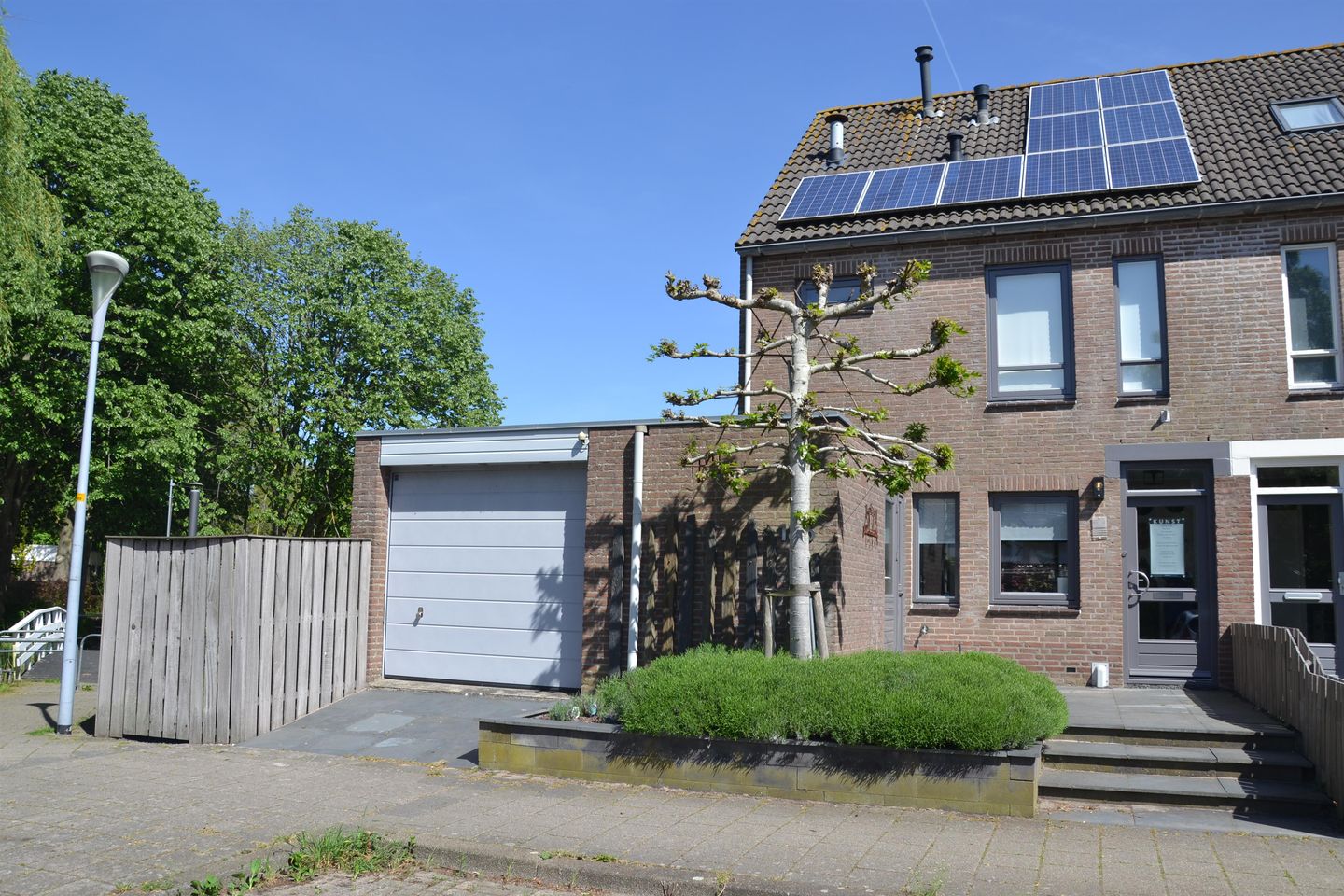 Foto 1 van Muntstraat 185