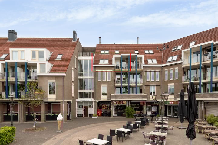 Foto 4 van Harmonieplein 97