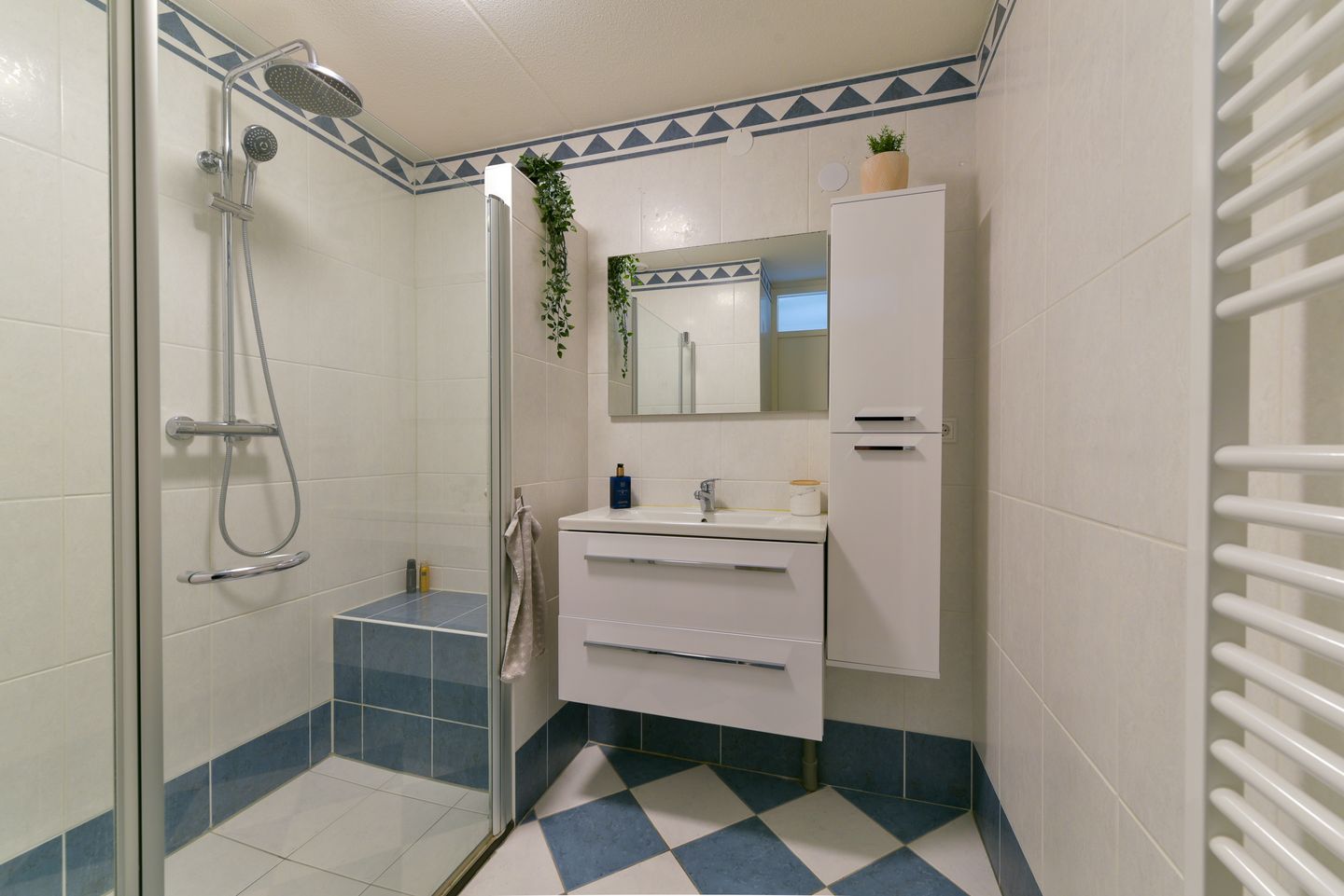 Foto 29 van Harmonieplein 97