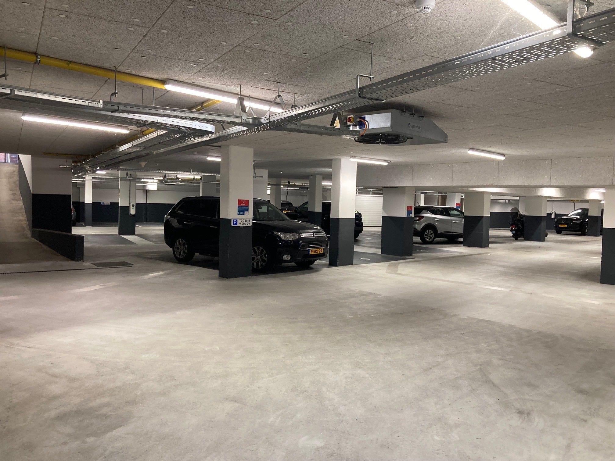 Photo 6 of Wijdesteeg 4