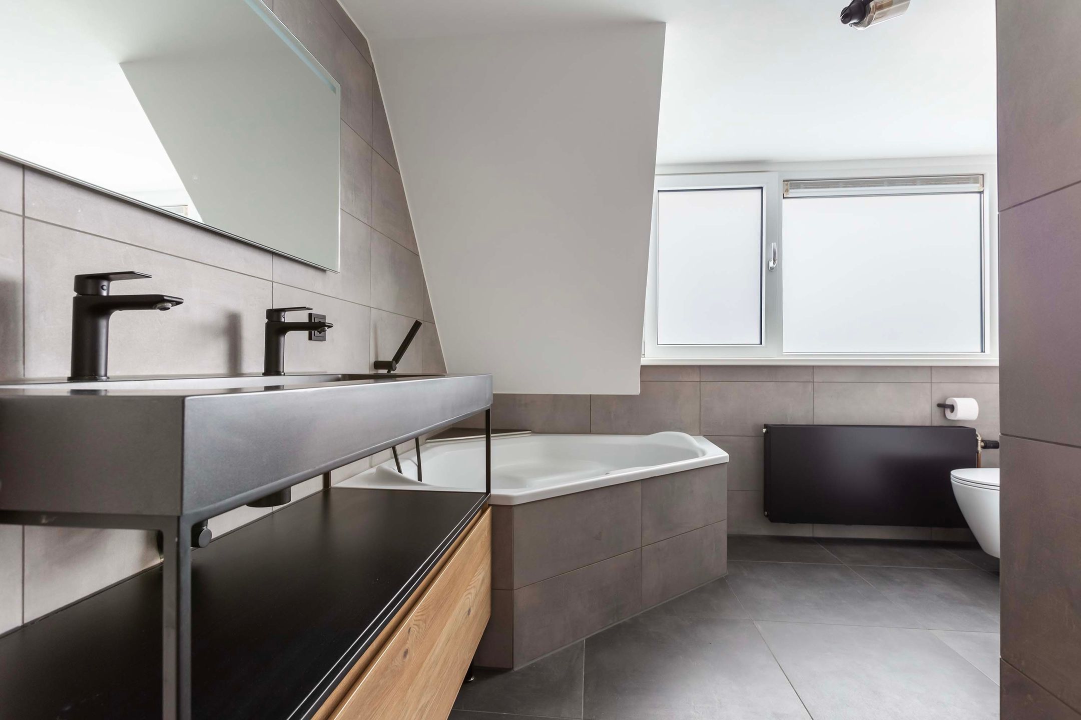 Photo 3 of Zevenhuizenseweg 11