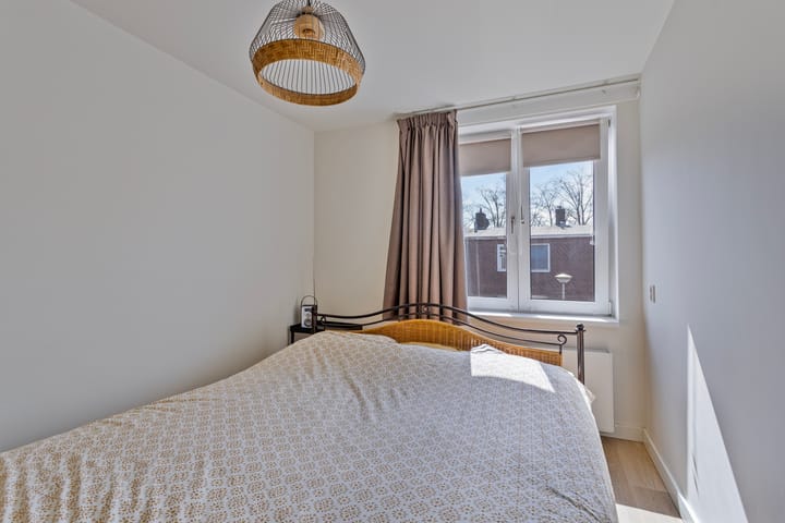 Foto 15 van Victor Rutgersstraat 20