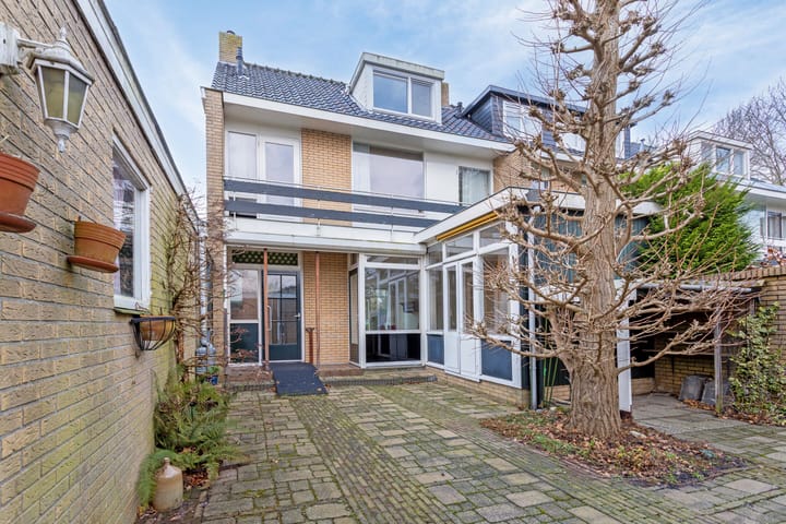 Foto 2 van Admiraal de Ruyterlaan 14