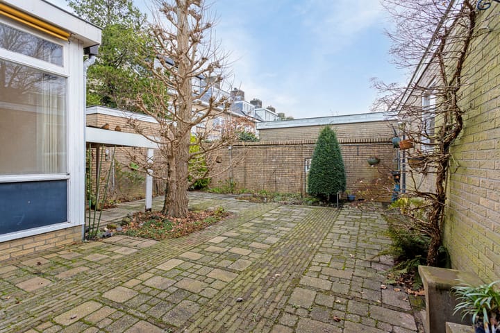 Foto 38 van Admiraal de Ruyterlaan 14