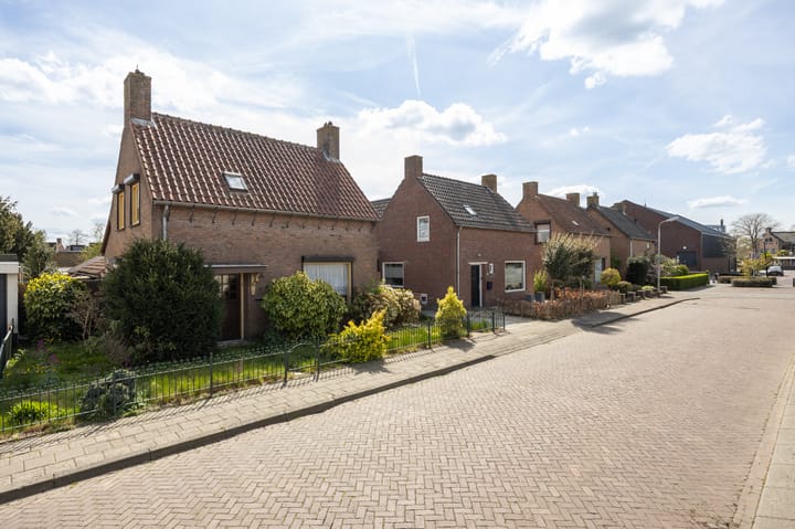 Foto 37 van van Glymesstraat 3